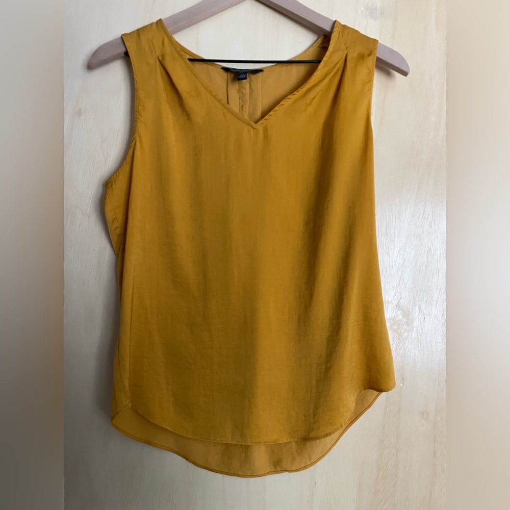 Banana Republic Factory sleeveless top XS